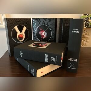 NWOT special editions : Twilight, New Moon and Eclipse // Stephenie Meyer